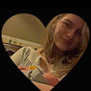 Meet your Posher, Carly